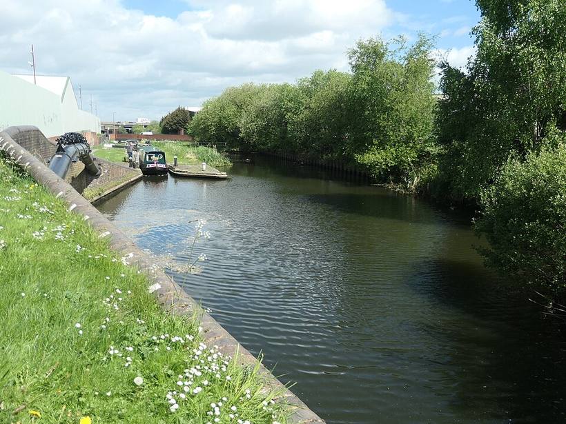 A narrowboat on the Titford Canal at Oldbury